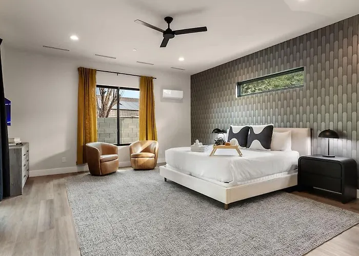 Americana-pool & Fire Pit-near Quarter Scottsdale
