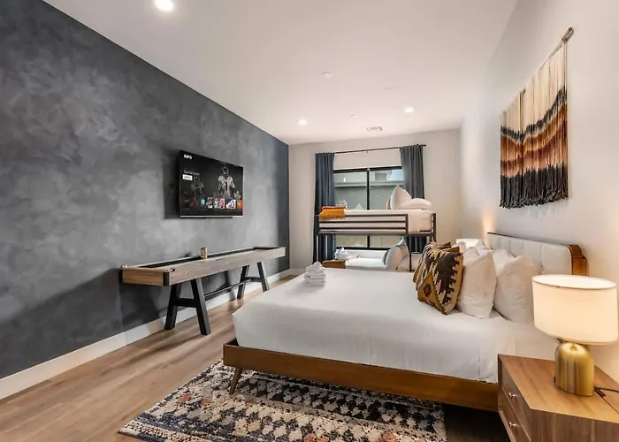 Americana-pool & Fire Pit-near Quarter Scottsdale